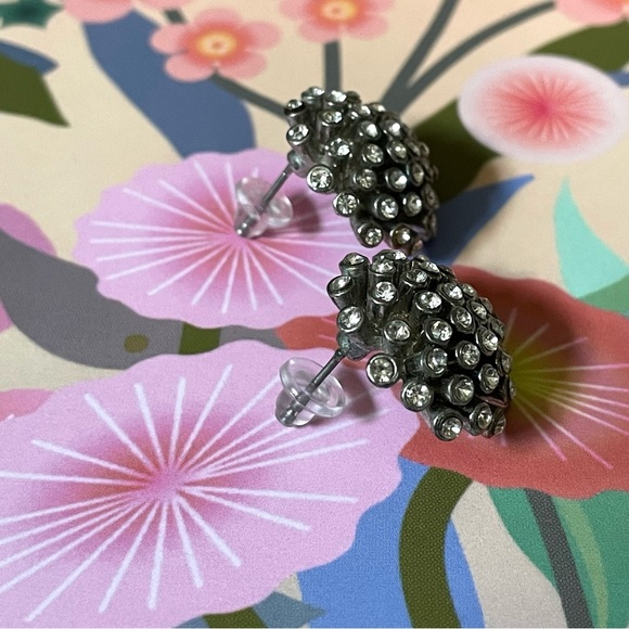 Vintage atomic style silvertone post earrings w/ rhinestones - Picture 4 of 8